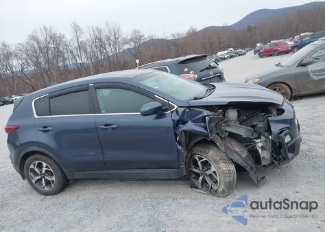 2020 Kia Sportage Lx z USA, uszkodzony, nr VIN KNDPMCAC7L7765912